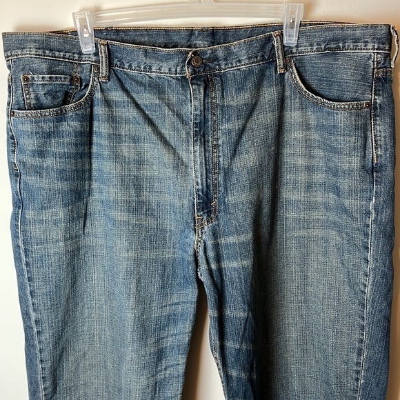 Levi’s 550 slightly distressed jeans. Size 48/30. - Picture 2 of 10